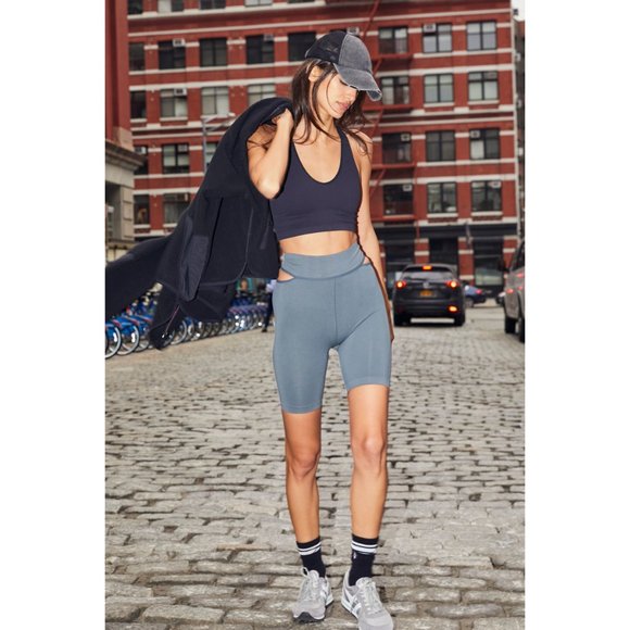 🎉LAST CHANCE🎉 NWT FP Movement Witness The Fitness Short / Gravelstone - Picture 3 of 6